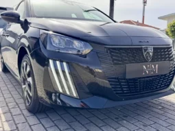 
										Peugeot 208 1.2 PureTech Active Pack full									