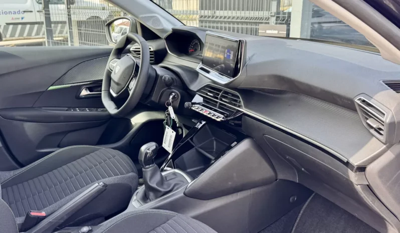 
								Peugeot 208 1.2 PureTech Active Pack full									