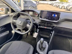 
										Peugeot 208 1.2 PureTech Active Pack full									