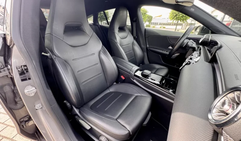 
								Mercedes-Benz CLA 180 d Shooting Brake Progressive Aut. full									