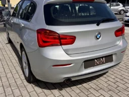 
										BMW 116 d Line Sport Auto full									