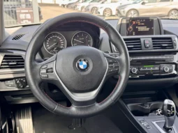 
										BMW 116 d Line Sport Auto full									