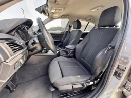 
										BMW 116 d Line Sport Auto full									