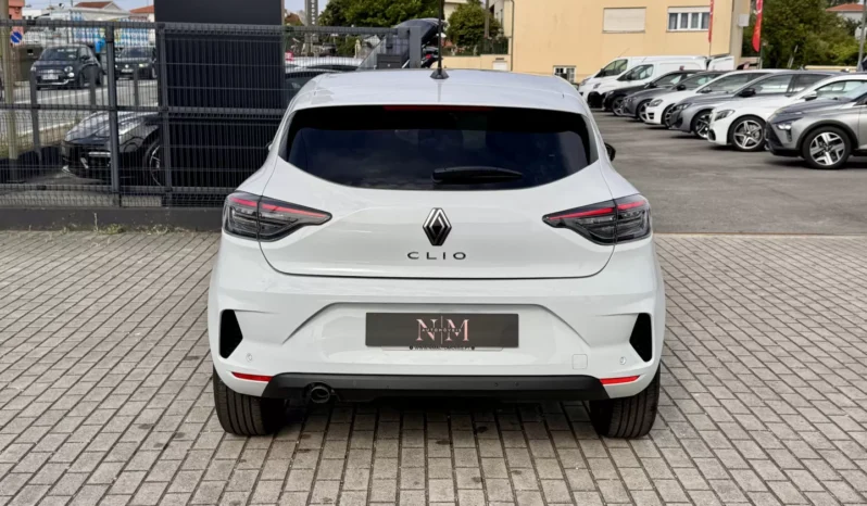 
								Renault Clio Evolution full									