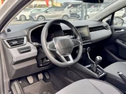 
										Renault Clio Evolution full									