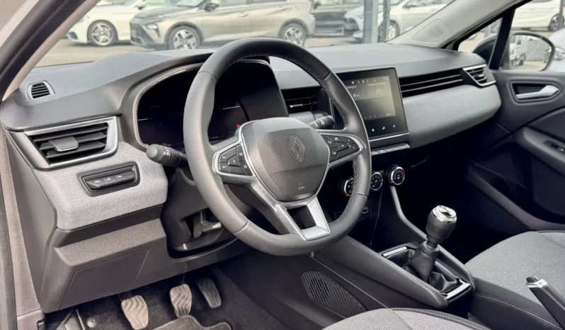 
								Renault Clio Evolution full									