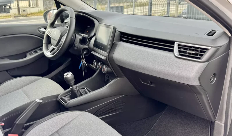 
								Renault Clio Evolution full									