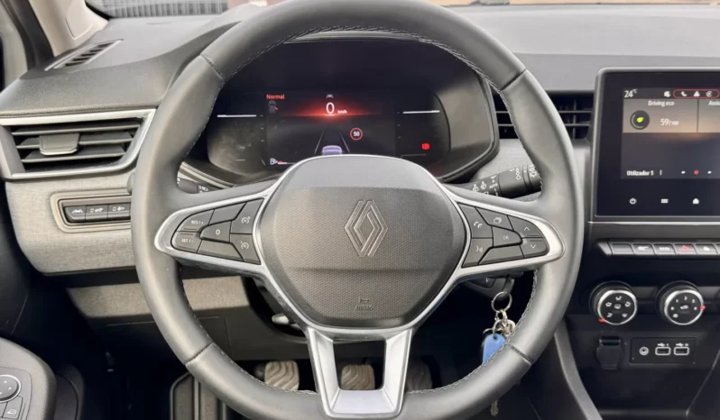 
								Renault Clio Evolution full									