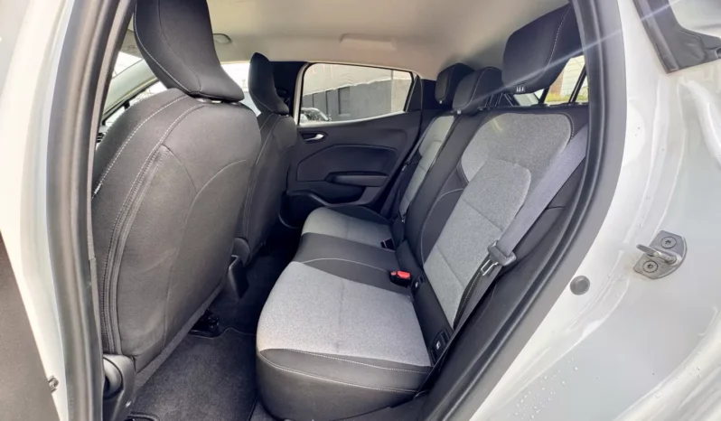 
								Renault Clio Evolution full									