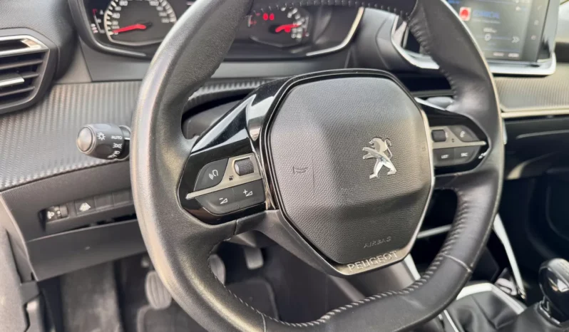 
								Peugeot 208 1.2 PureTech Active Pack full									