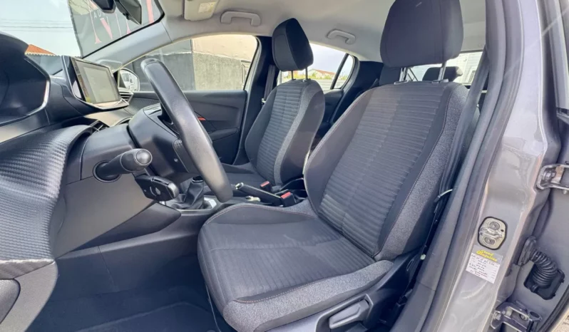 
								Peugeot 208 1.2 PureTech Active Pack full									