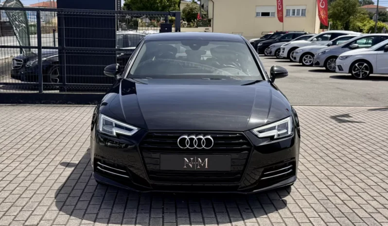 
								Audi A4 2.0 TDI S-line S tronic full									