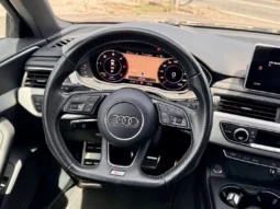 
										Audi A4 2.0 TDI S-line S tronic full									