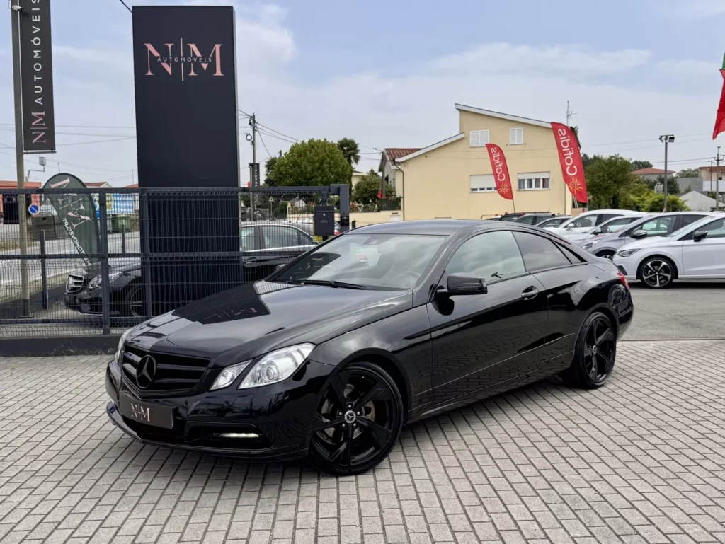 Mercedes-Benz E 220 CDI BlueEfficiency Auto