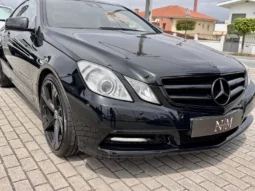 
										Mercedes-Benz E 220 CDI BlueEfficiency Auto full									
