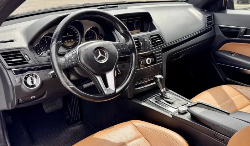 
								Mercedes-Benz E 220 CDI BlueEfficiency Auto full									