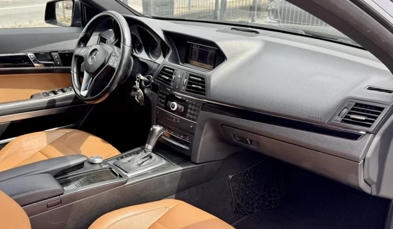 
								Mercedes-Benz E 220 CDI BlueEfficiency Auto full									