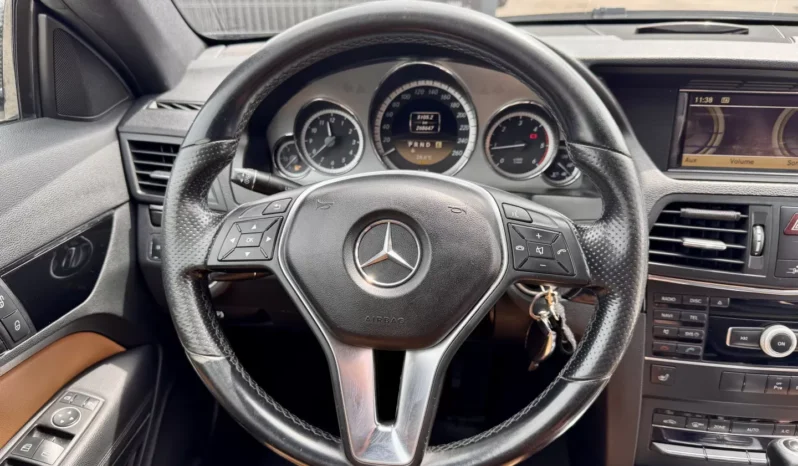 
								Mercedes-Benz E 220 CDI BlueEfficiency Auto full									