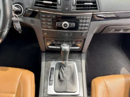 
										Mercedes-Benz E 220 CDI BlueEfficiency Auto full									