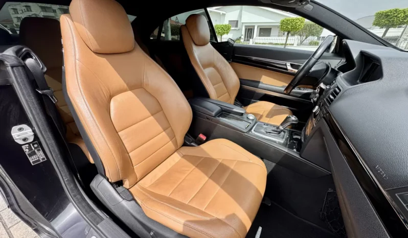 
								Mercedes-Benz E 220 CDI BlueEfficiency Auto full									