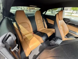 
										Mercedes-Benz E 220 CDI BlueEfficiency Auto full									