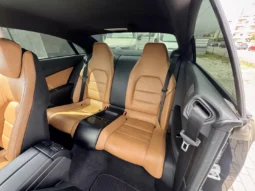 
										Mercedes-Benz E 220 CDI BlueEfficiency Auto full									