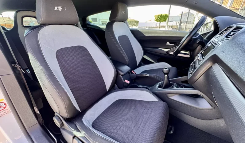 
								VW Scirocco 2.0 TDI R-Line full									