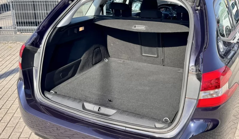
								Peugeot 308 SW 1.6 BlueHDi Style full									