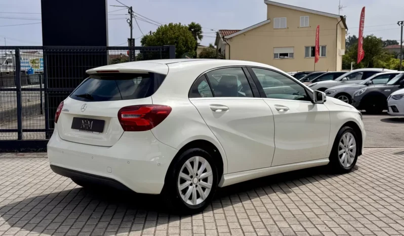 
								Mercedes-Benz A 200 d Urban full									