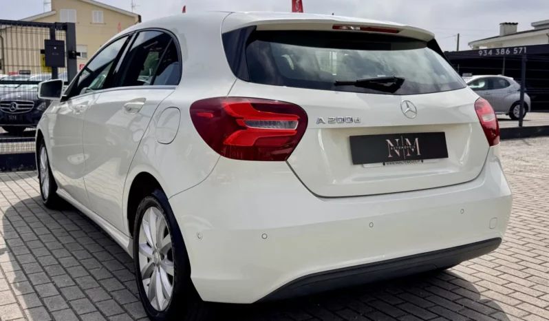 
								Mercedes-Benz A 200 d Urban full									
