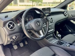 
										Mercedes-Benz A 200 d Urban full									
