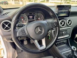 
										Mercedes-Benz A 200 d Urban full									