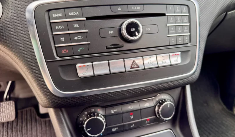 
								Mercedes-Benz A 200 d Urban full									