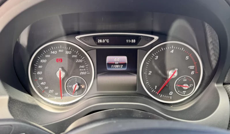 
								Mercedes-Benz A 200 d Urban full									