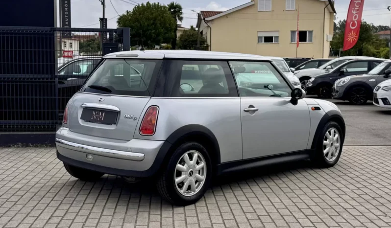 
								MINI 3 Portas One 1.4 D full									