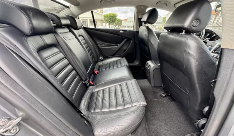 
								VW Passat 2.0 TDI Confortline full									
