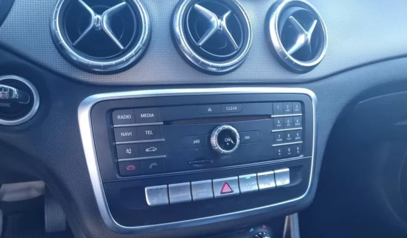 
								Mercedes-Benz CLA 220 full									