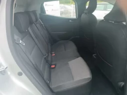 
										Renault Clio full									