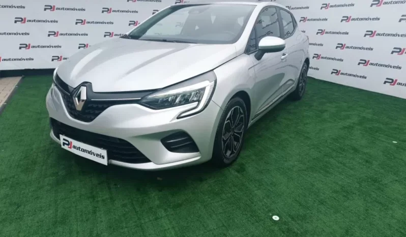 
								Renault Clio full									