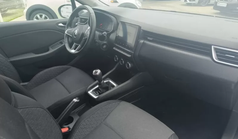 
								Renault Clio full									