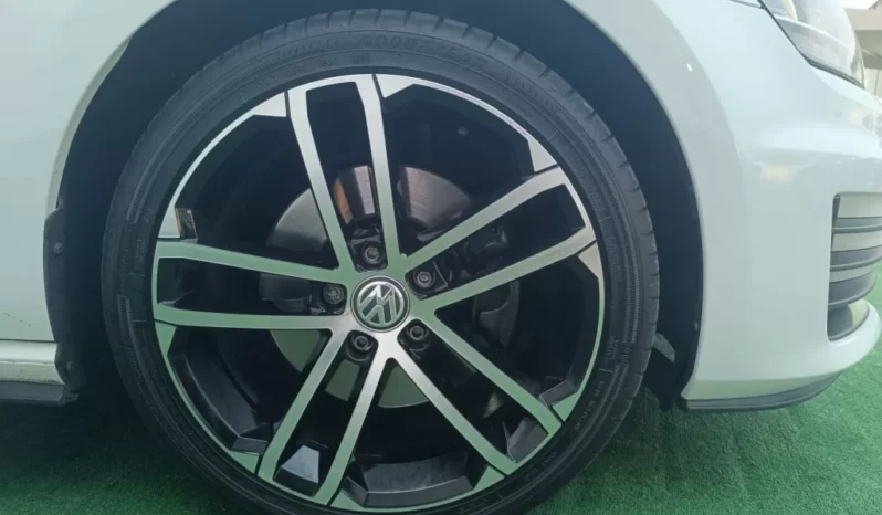
								VW Golf full									