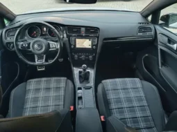
										VW Golf full									