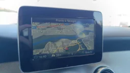 
										Mercedes-Benz CLA 220 full									
