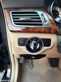 
										Mercedes-Benz CLS 250 CDI BlueEfficiency full									