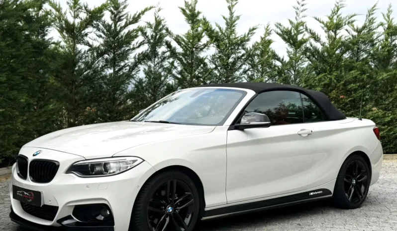 
								BMW 220 d Aut. M Sport full									
