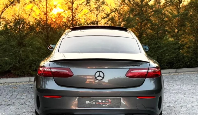 
								Mercedes-Benz E 220 d AMG Line Aut. full									