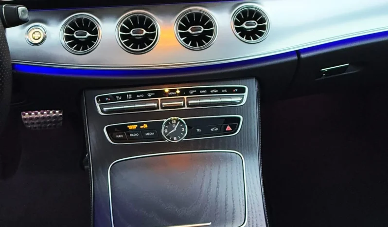 
								Mercedes-Benz E 220 d AMG Line Aut. full									