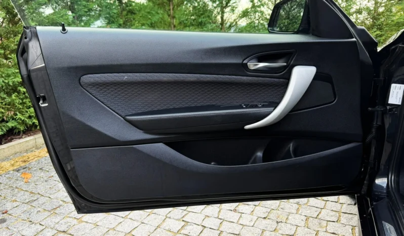 
								BMW 220 d Coupe Pack M Auto full									