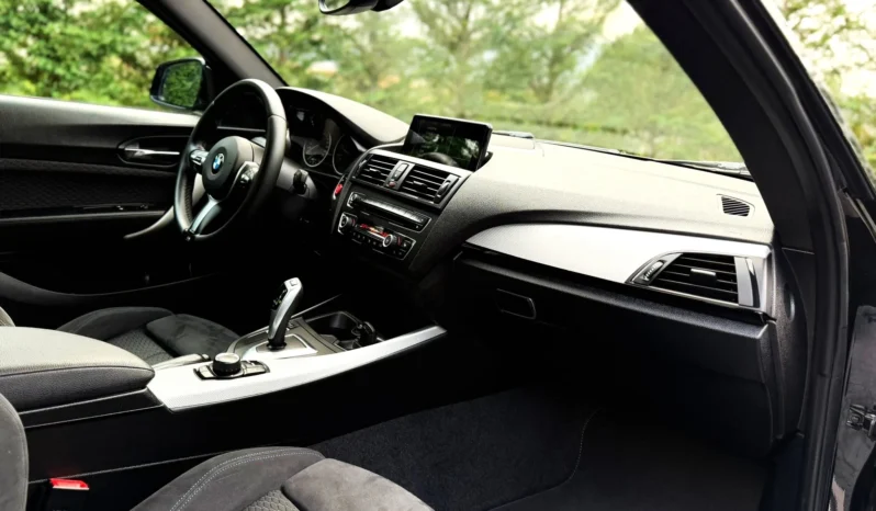
								BMW 220 d Coupe Pack M Auto full									