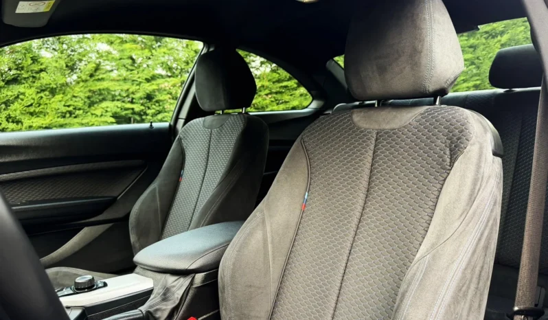 
								BMW 220 d Coupe Pack M Auto full									